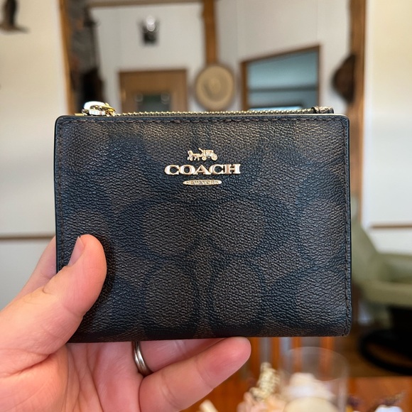 Coach Snap Wallet Card Case - Picture 11 of 13